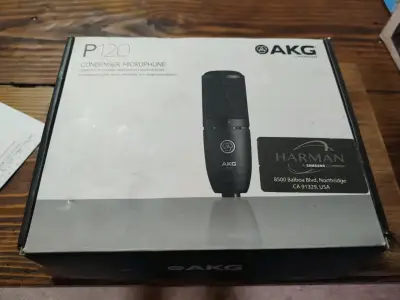 Micrófono de condensador AKG P120 para grabación - miniatura 1