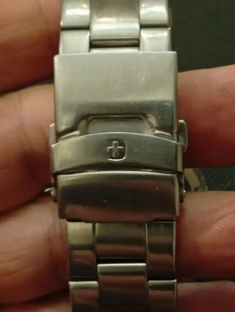 Reloj Wenger de acero inoxidable resistente al agua - 4