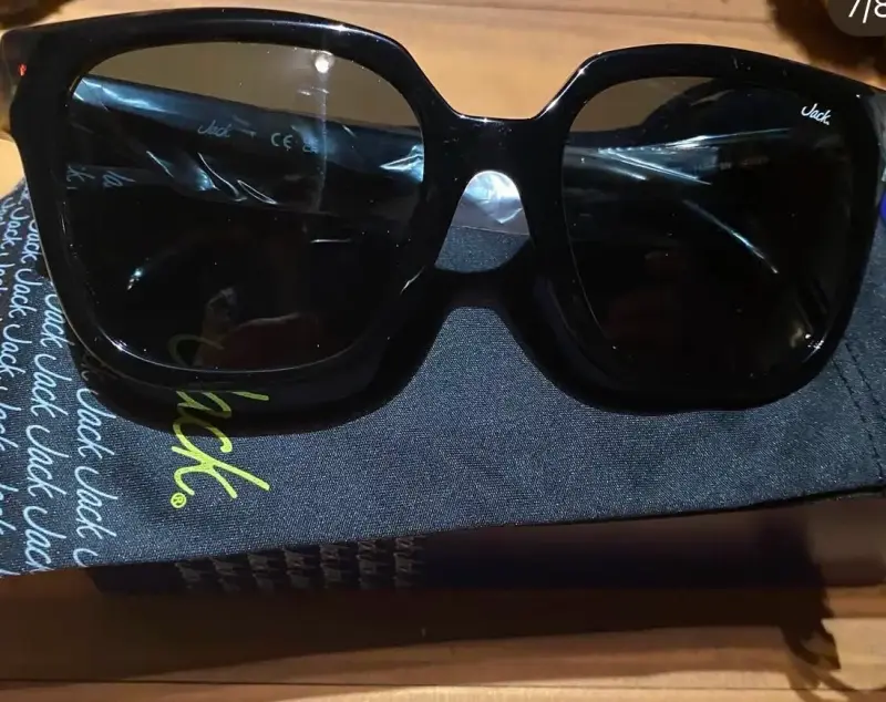 Gafas de Sol Negras Jack con Estuche - 6