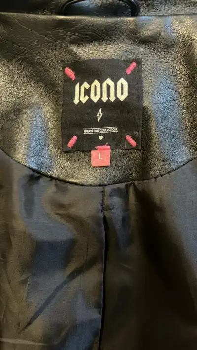 Chaqueta de cuero negra Icono con diseño de corazón - miniatura 3