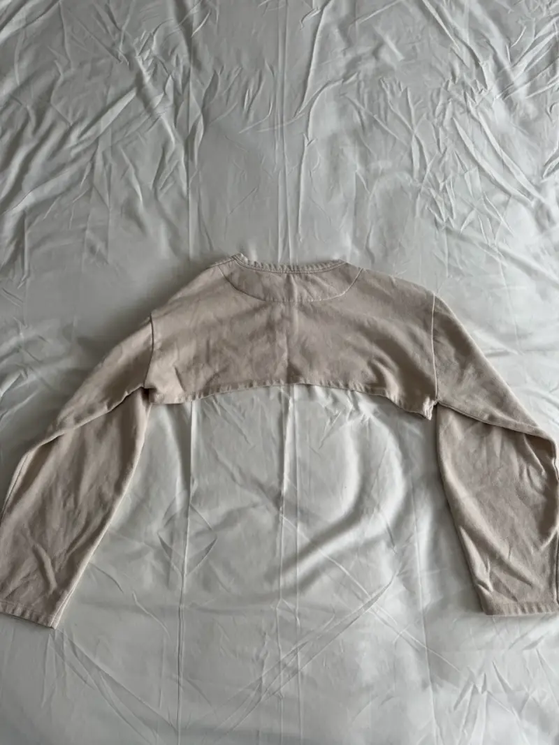 Polerón corto beige para mujer - 2