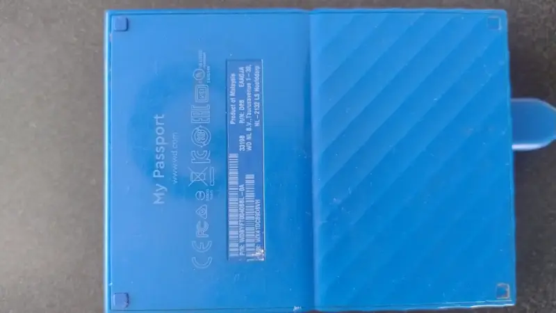 Disco Duro Externo 4TB USB 3.0 WD My Passport Azul - 2