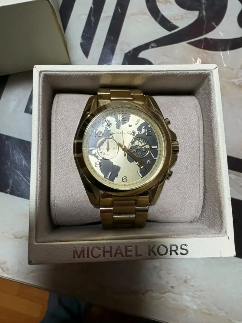 Reloj Michael Kors dorado con cronógrafo - 2