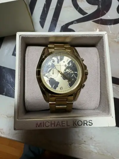 Reloj Michael Kors dorado con cronógrafo - miniatura 2