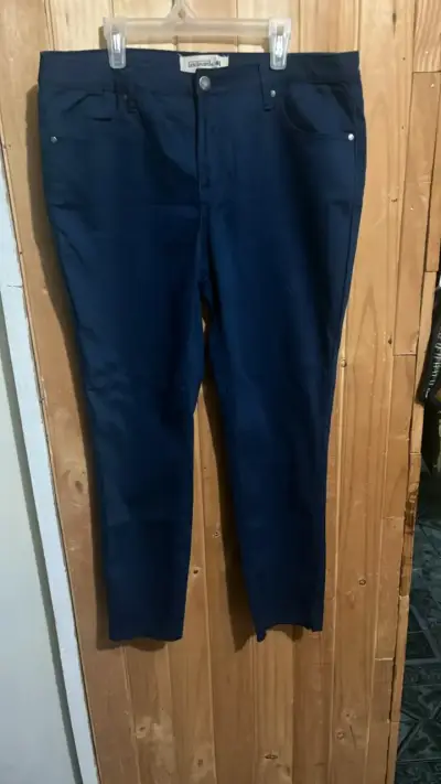 Pantalones azul marino  talla 46 - miniatura 1