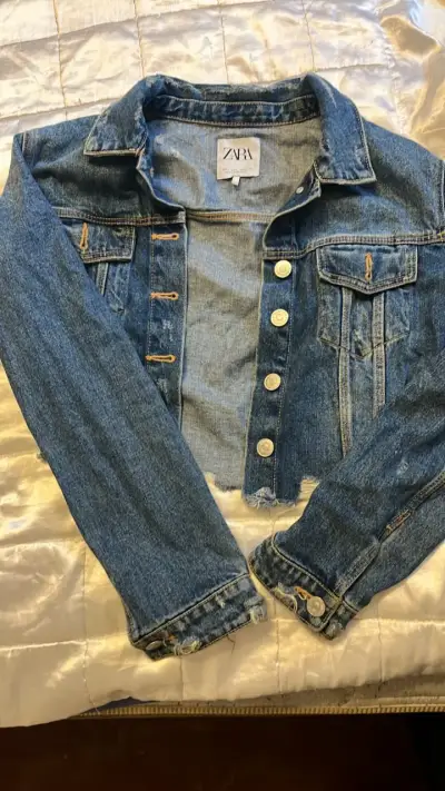 Chaqueta de mezclilla corta Zara para mujer - miniatura 1