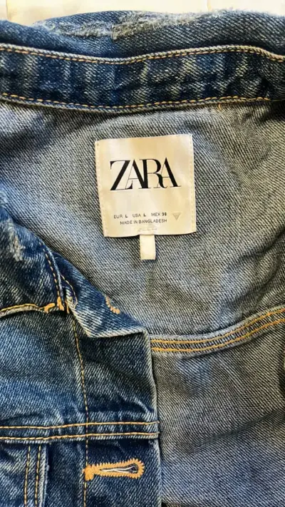 Chaqueta de mezclilla corta Zara para mujer - miniatura 4