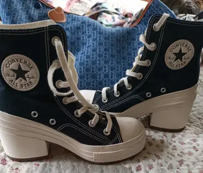 Botines Plataforma Converse Chuck Taylor All Star - miniatura 1