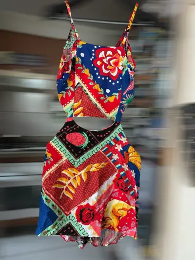 Vestido corto estampado floral colorido - miniatura 1
