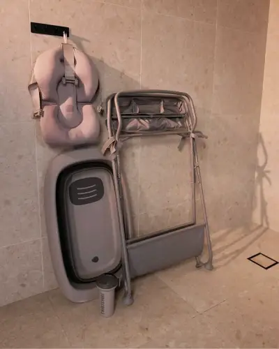 Soporte de bañera para bebé Twistshake plegable - miniatura 2
