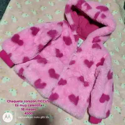 Chaqueta de peluche rosa con corazones para bebé - miniatura 1