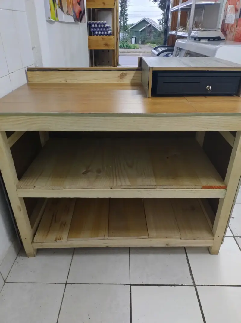 Mostrador de madera para tienda con cajón - 4