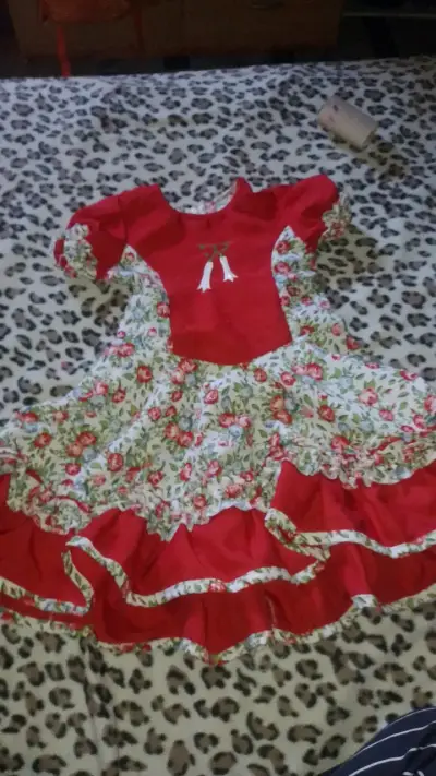 Vestido de huasita infantil rojo con estampado flo - miniatura 1