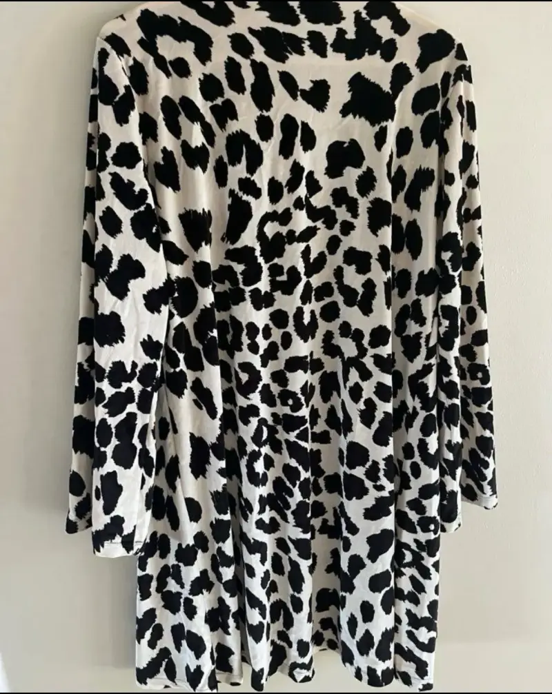 Kimono largo estampado animal print blanco y negro - 3