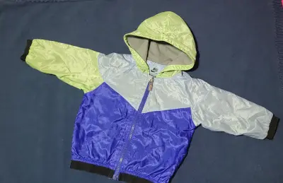 Chaqueta cortaviento Nike - miniatura 1