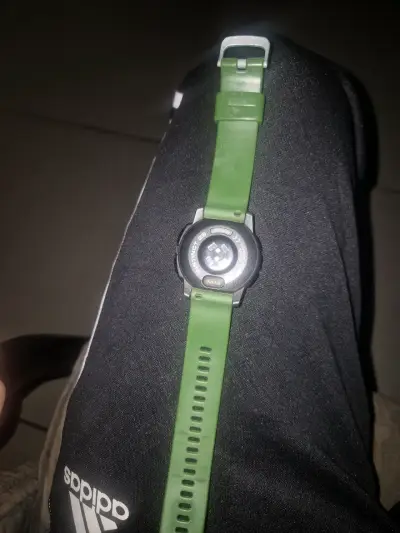 Reloj deportivo Garmin verde con GPS - miniatura 8