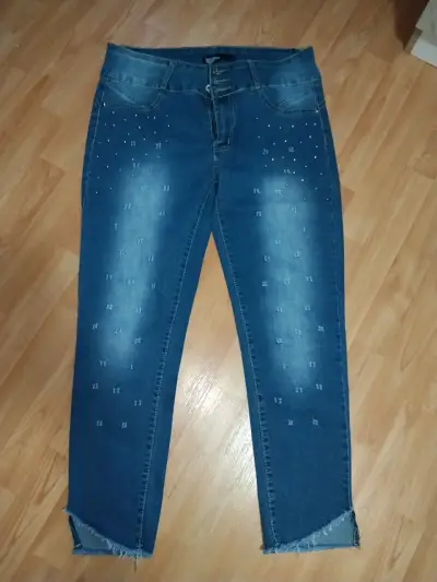 Jeans de mujer con detalles brillantes talla 52 - miniatura 1