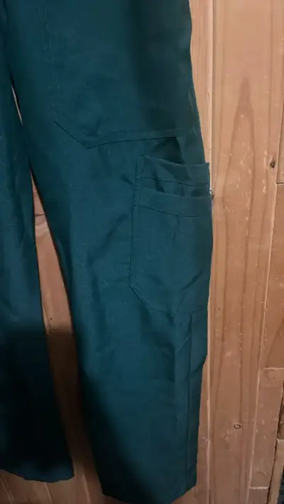 Pantalones cargo clínico verdes unisex - miniatura 2