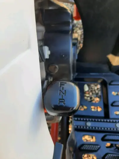 Cuatrimoto ATV todoterreno potente y resistente - miniatura 5