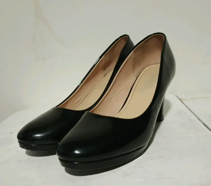 Zapatos de Tacón Negro Elegantes para Mujer - 2