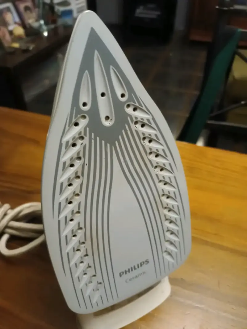 Plancha a vapor Philips con suela cerámica - 4