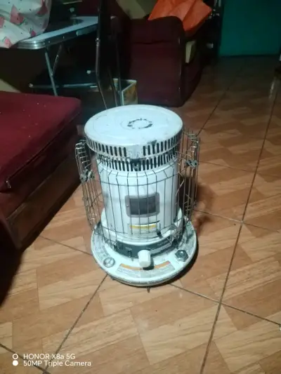Calefactor a queroseno portátil usado - miniatura 3