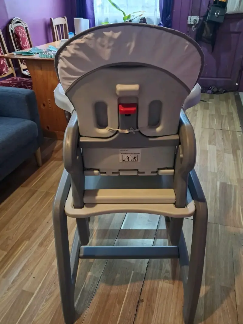 Silla de comer para bebé ajustable y cómoda - 3
