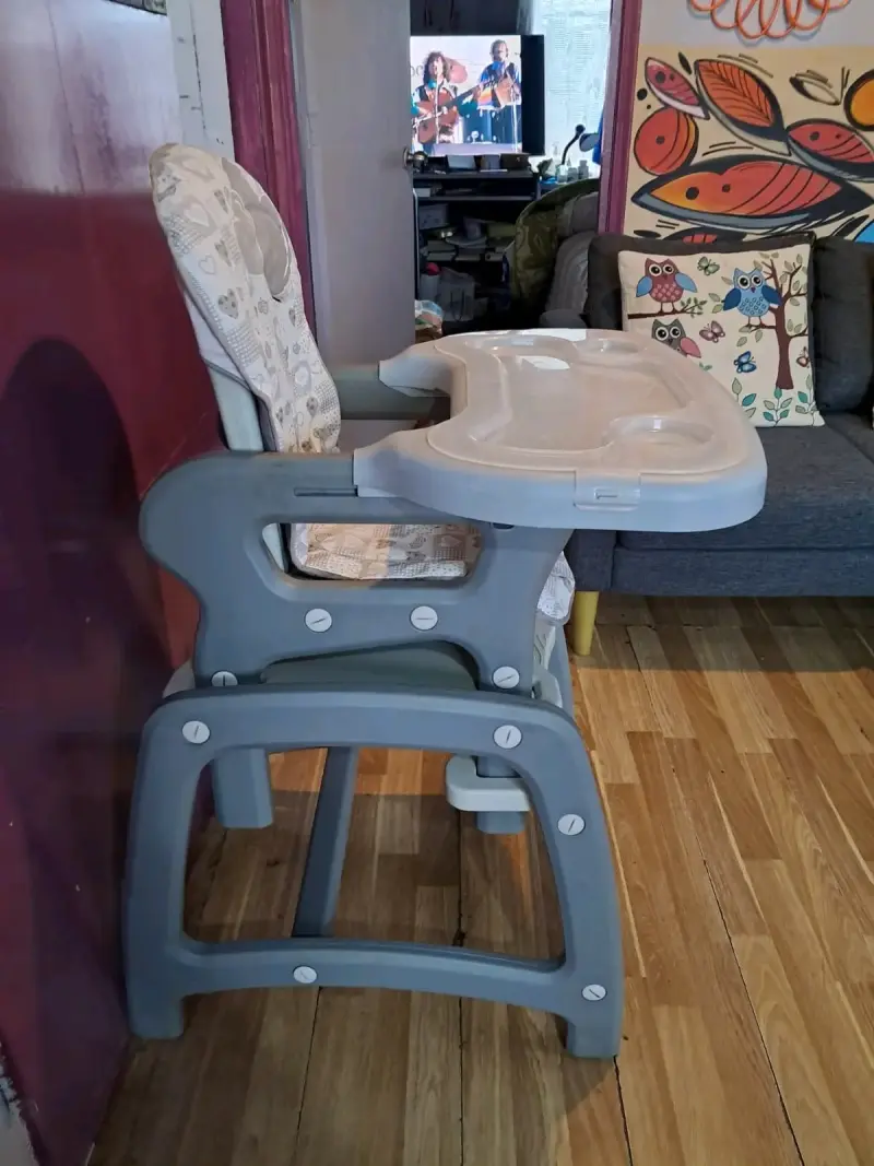 Silla de comer para bebé ajustable y cómoda - 4