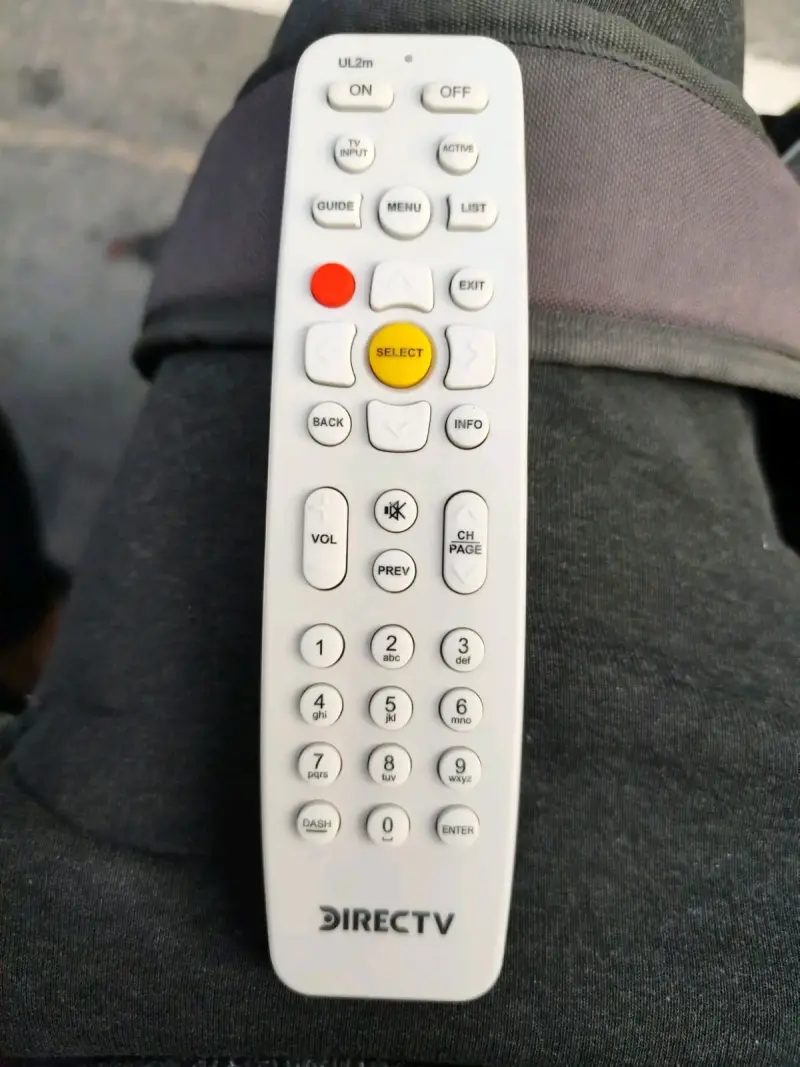 Control remoto universal DirecTV blanco - 2