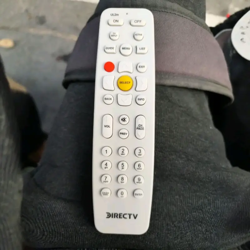 Control remoto universal DirecTV blanco - 3