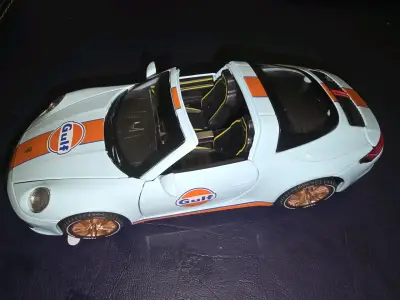 Auto de Juguete Porsche 911 Gulf Esc 1:32. 15,5 Cm - miniatura 3