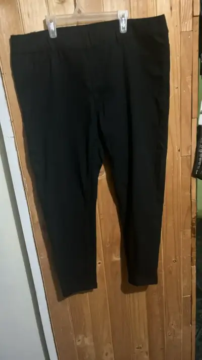 Pantalones negros de mujer talla grande - miniatura 1