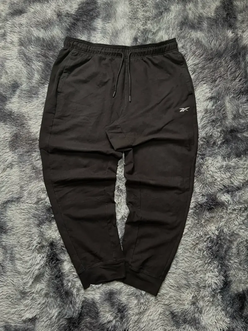 Pantalones deportivos negros Reebok para hombre - 1