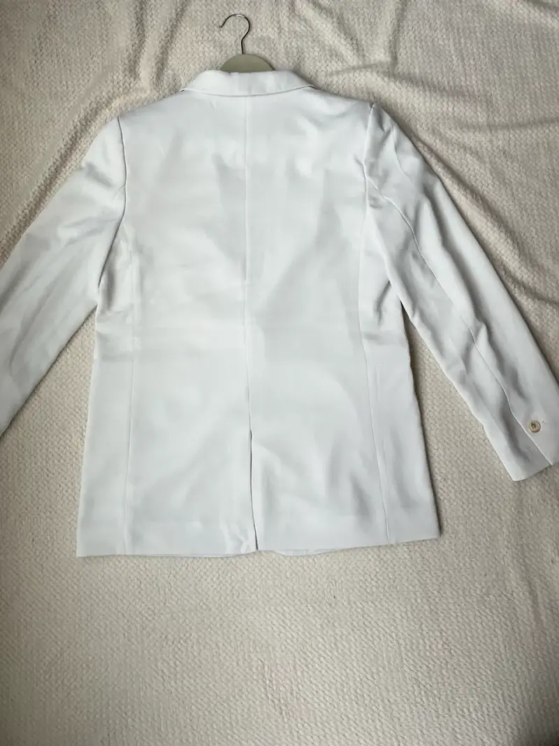 Blazer blanco elegante para mujer - 6