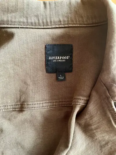 Chaqueta de mujer verde estilo biker - miniatura 5