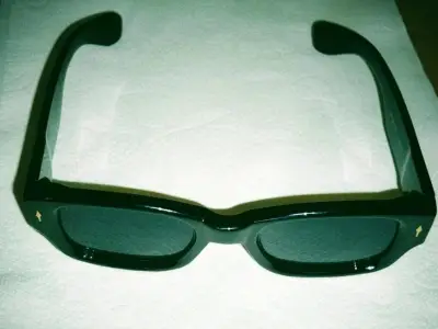 Gafas de Sol Negras Estilo Retro - miniatura 4