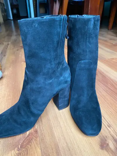 Botines de gamuza negro con cierre trasero - miniatura 3