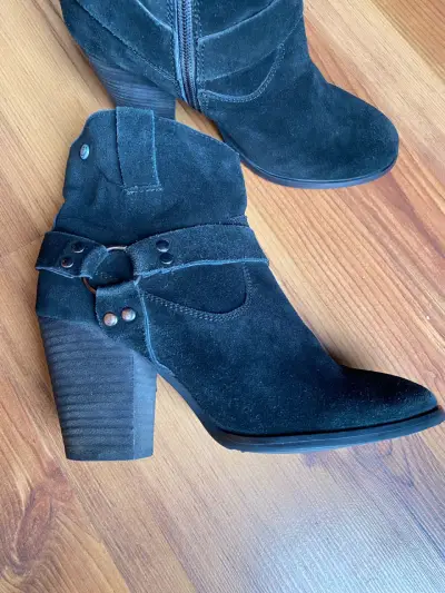 Botines de gamuza negros con tacón alto - miniatura 1