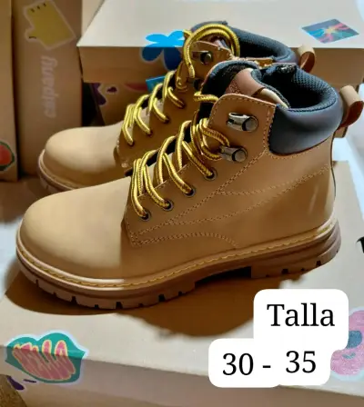 Botas de niño en varios colores y tallas - miniatura 1