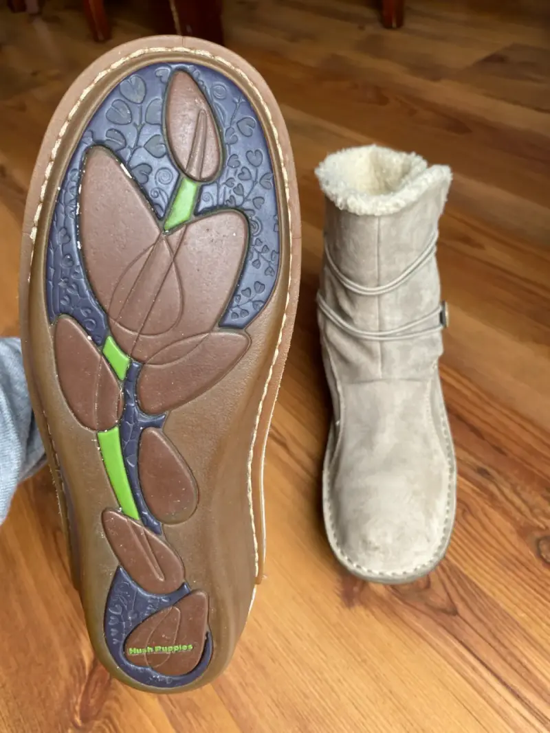 Botas de gamuza beige con forro de lana - 2