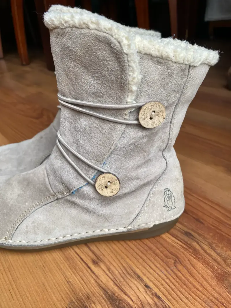 Botas de gamuza beige con forro de lana - 3