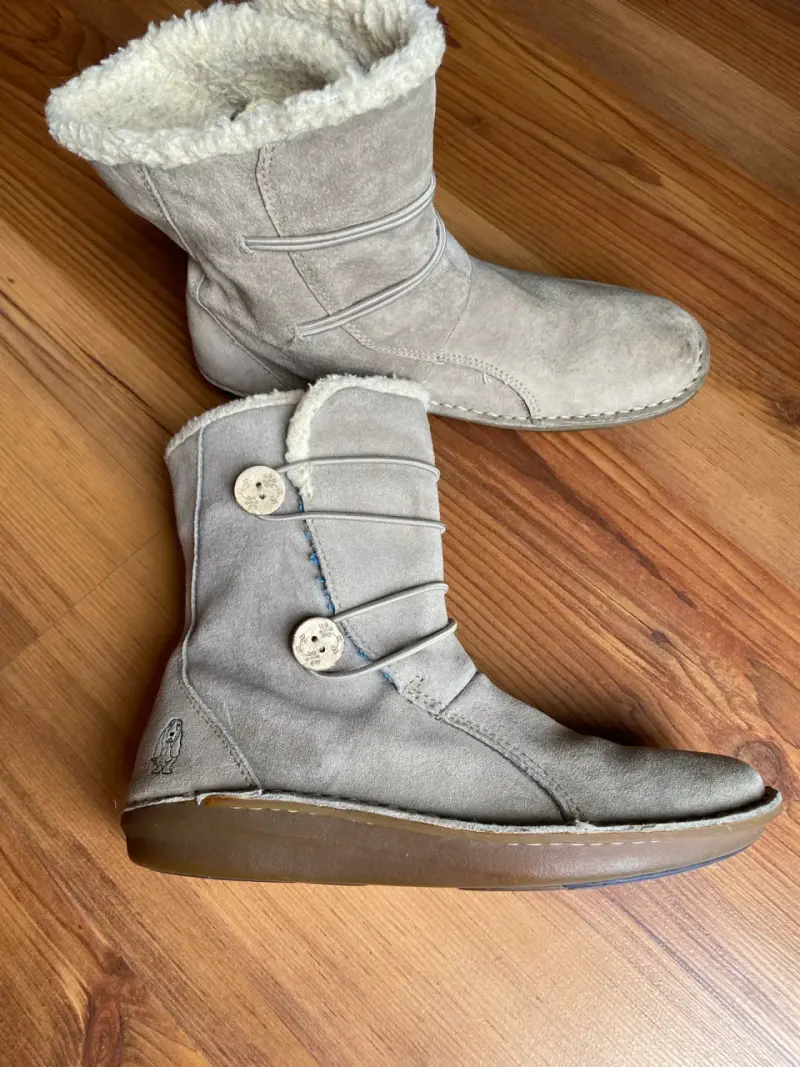Botas de gamuza beige con forro de lana - 5