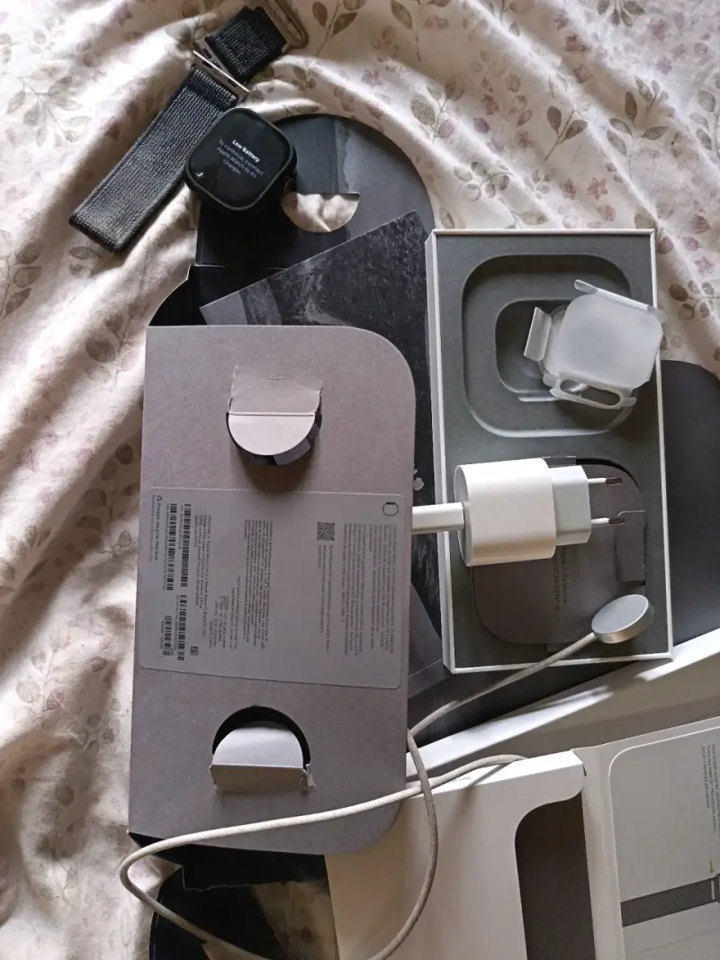 Apple Watch Ultra 2  49mm con Correa Negra - 1