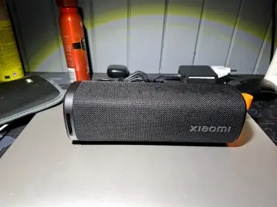 Parlante Bluetooth Xiaomi portátil negro 30w - miniatura 1