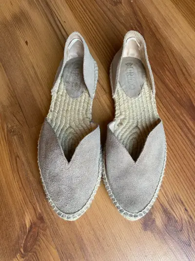 Alpargatas de cuero beige para mujer - miniatura 1