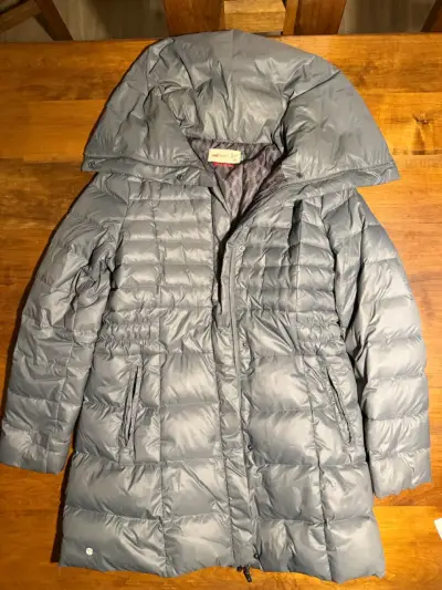 Chaqueta de plumas gris con capucha RKF - miniatura 1