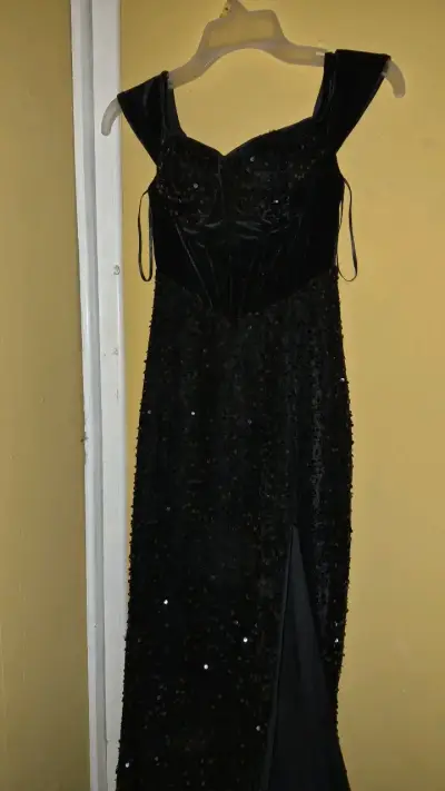 Vestido largo negro con lentejuelas talla XS - miniatura 2