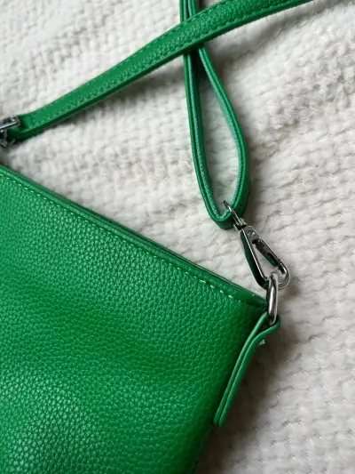 Cartera bandolera verde - miniatura 4