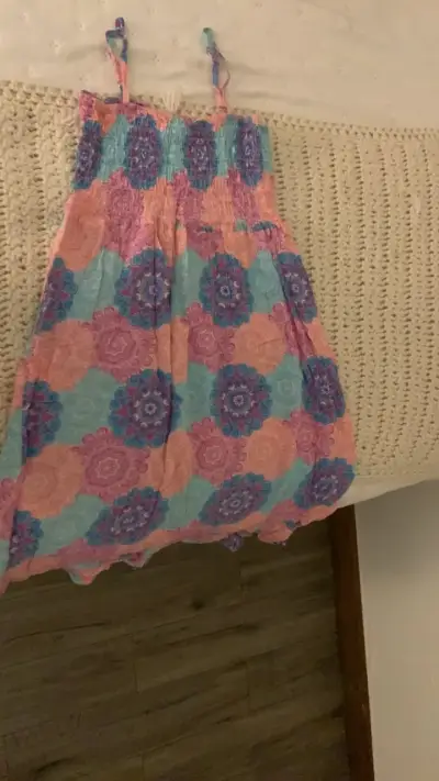 Vestido de verano estampado floral para mujer - miniatura 1