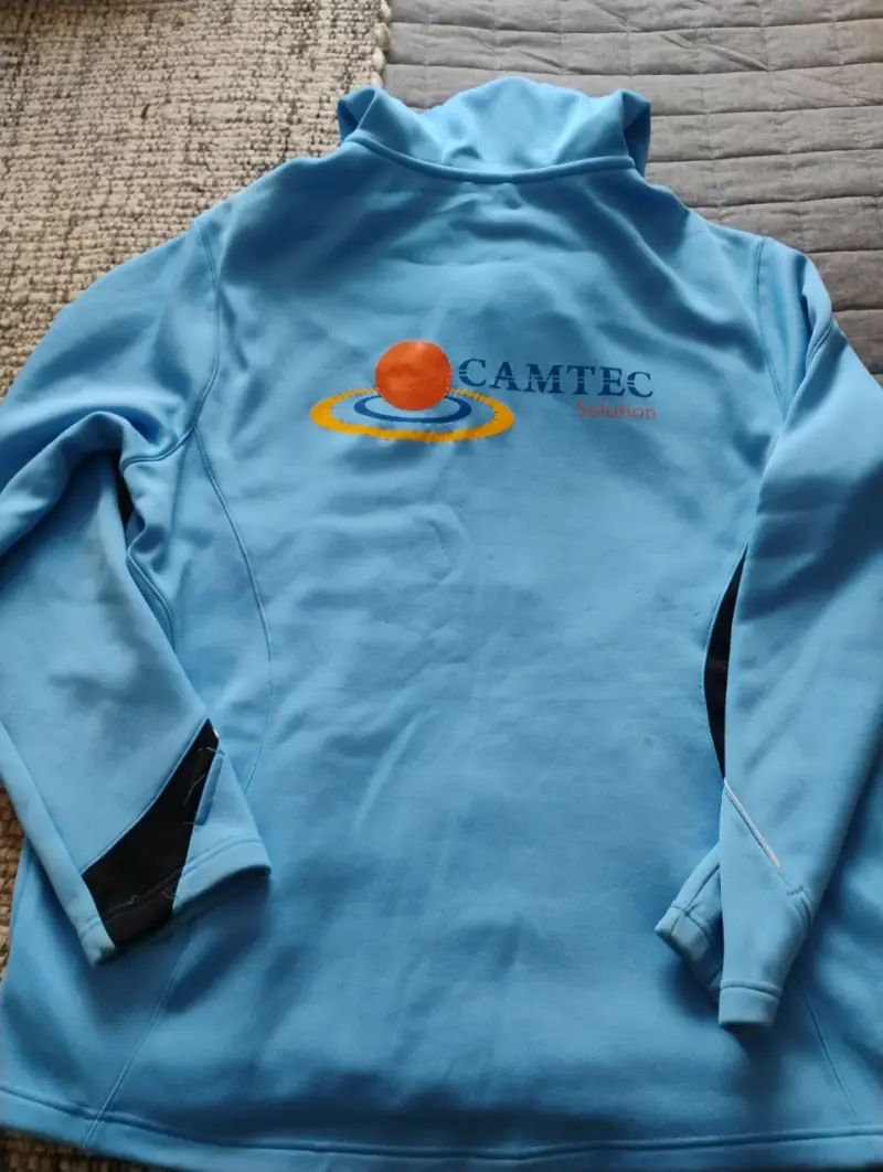 Chaqueta deportiva azul Jako con capucha - 4